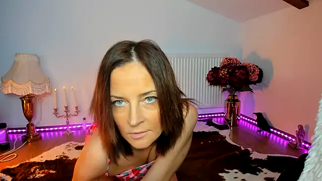 ViciousSiren online show from 04-08-26, 03:24