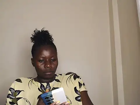 queenofqueens96 online show from 05-02-26, 07:35