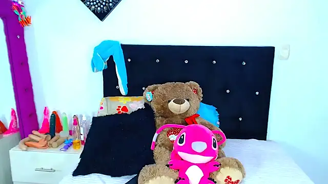 Jenng18 online show from 06-14-26, 02:24