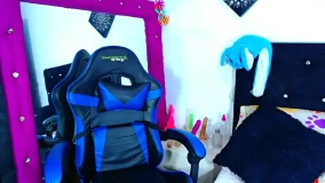 Jenng18 online show from 04-04-26, 05:03