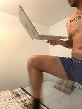 bigguy101 online show from 10-29-25, 08:24