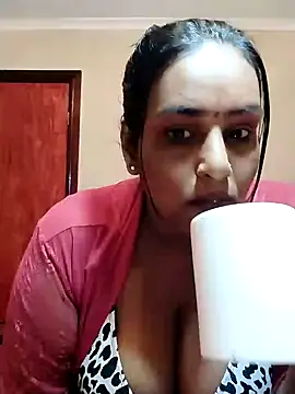 Snapshot of NWC4LYF chatting on 11-06-25, 09:41 NWC4LYF online show from 11-06-25, 09:41