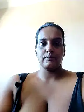 Snapshot of NWC4LYF chatting on 12-19-25, 08:06 NWC4LYF online show from 12-19-25, 08:06