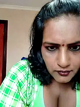 Snapshot of NWC4LYF chatting on 11-02-25, 06:18 NWC4LYF online show from 11-02-25, 06:18