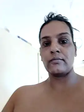 Snapshot of NWC4LYF chatting on 06-11-26, 08:11 NWC4LYF online show from 06-11-26, 08:11