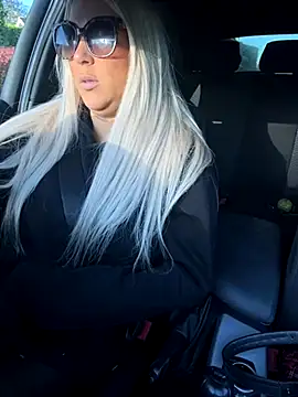 Bustyblondebabe32 online show from 09-29-25, 07:48