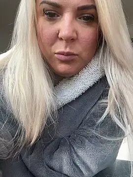 Bustyblondebabe32 online show from 03-04-26, 09:50