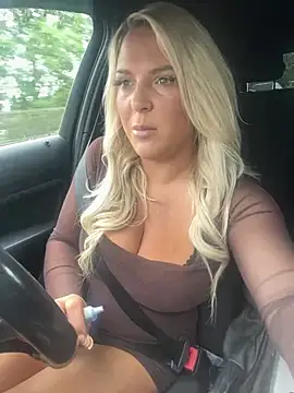 Bustyblondebabe32 online show from 06-04-26, 07:57