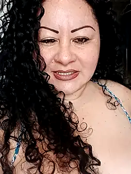 Snapshot of hazel_milf chatting on 03-03-25, 01:45 hazel milf online show from 03-03-25, 01:45