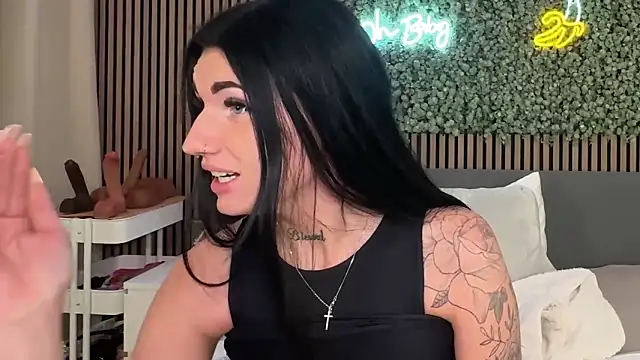 LizaRoxx online show from 11-28-25, 08:53