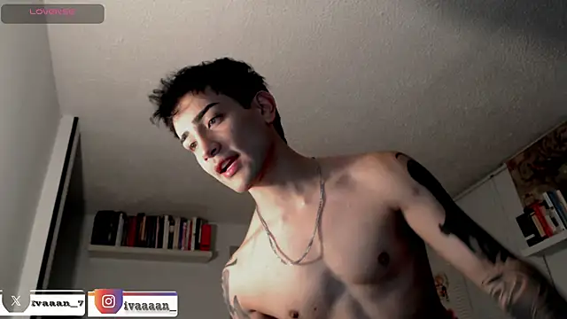 ivaaaan  online show from 12-20-25, 12:02