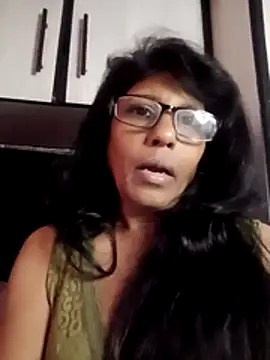 Snapshot of MsAttitude chatting on 05-09-26, 02:53 MsAttitude online show from 05-09-26, 02:53