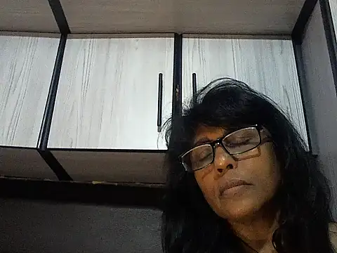 MsAttitude online show from 10-10-25, 07:09