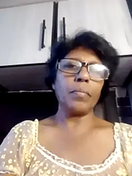 Snapshot of MsAttitude chatting on 05-19-26, 08:21 MsAttitude online show from 05-19-26, 08:21