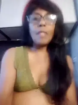 Snapshot of MsAttitude chatting on 05-15-26, 08:23 MsAttitude online show from 05-15-26, 08:23