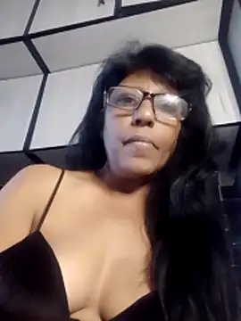 Snapshot of MsAttitude chatting on 05-14-26, 07:16 MsAttitude online show from 05-14-26, 07:16