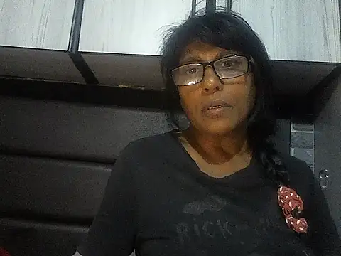 MsAttitude online show from 11-14-25, 05:27