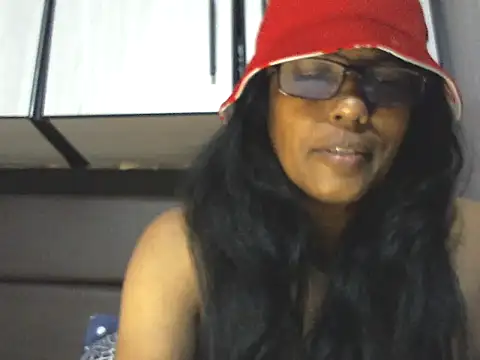 Snapshot of MsAttitude chatting on 04-28-26, 08:08 MsAttitude online show from 04-28-26, 08:08