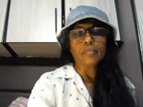 MsAttitude online show from 04-11-26, 09:35