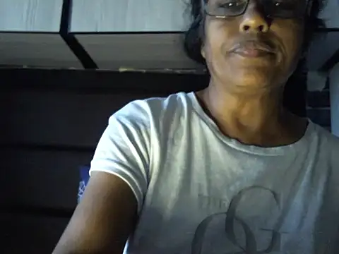 MsAttitude online show from 03-10-26, 06:28