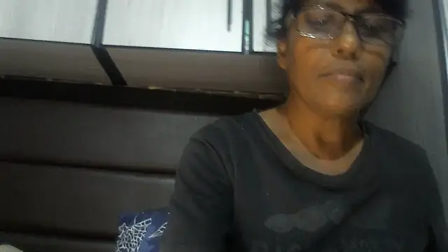 MsAttitude online show from 12-21-25, 05:25