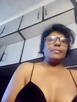Snapshot of MsAttitude chatting on 05-26-26, 06:44 MsAttitude online show from 05-26-26, 06:44