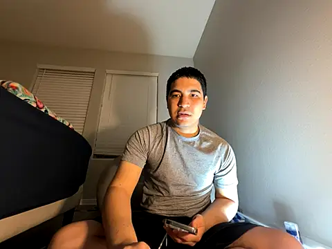 Snapshot of Ryan_Garcia_ chatting on 09-28-25, 04:08 Ryan Garcia  online show from 09-28-25, 04:08