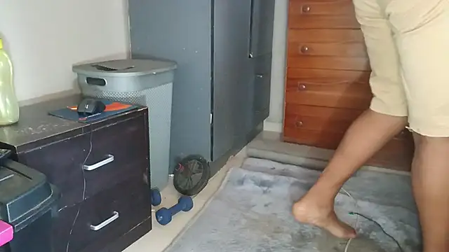 Snapshot of CharlesBlk79_ chatting on 09-15-25, 07:31 CharlesBlk79 online show from 09-15-25, 07:31