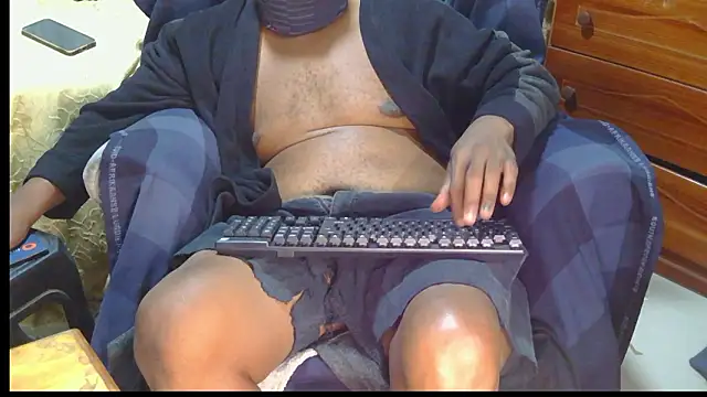 CharlesBlk79  online show from 03-12-26, 06:56