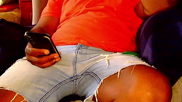 Snapshot of CharlesBlk79_ chatting on 11-29-25, 02:50 CharlesBlk79 online show from 11-29-25, 02:50