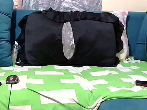 Snapshot of divineass_1 chatting on 11-28-25, 10:26 divineass 1 online show from 11-28-25, 10:26