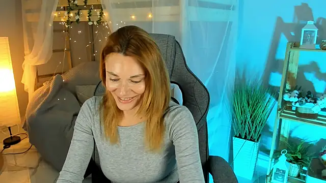 MistyBarnes online show from 11-20-25, 01:12