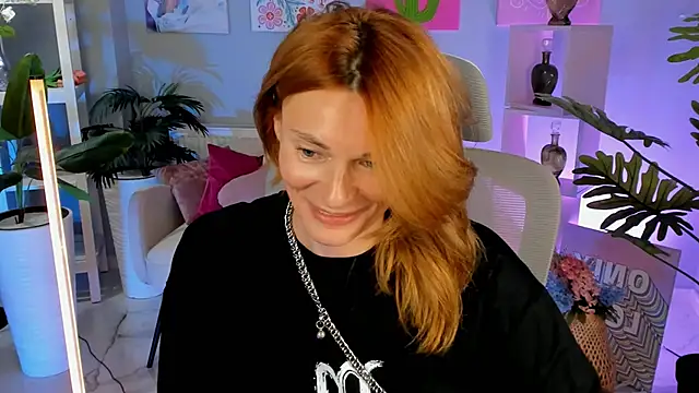 MistyBarnes online show from 10-30-25, 02:58