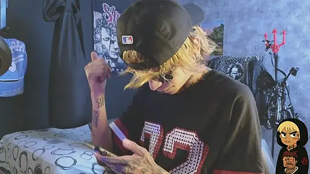 AcidMilo online show from 11-10-25, 08:25