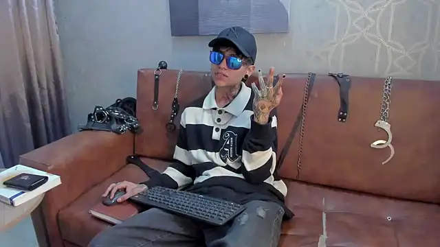 AcidMilo online show from 12-09-24, 01:02