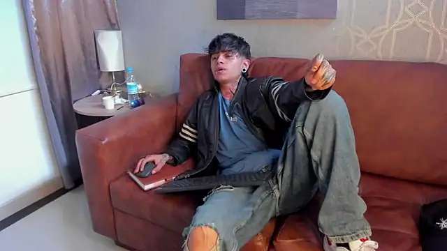 AcidMilo online show from 12-07-24, 05:48