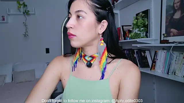 Snapshot of Nikol-JE chatting on 06-25-26, 09:09 Nikol-JE online show from 06-25-26, 09:09