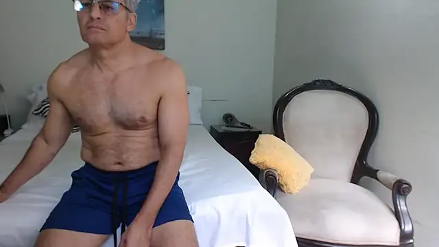 Daddyhot Alejo online show from 09-19-25, 04:22