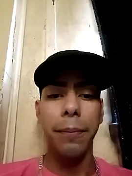 Snapshot of SEBASTHIAN chatting on 03-02-25, 04:14 SEBASTHIAN online show from 03-02-25, 04:14