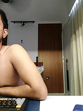 Snapshot of bigdickfuckuu chatting on 10-15-25, 06:54 bigdickfuckuu online show from 10-15-25, 06:54