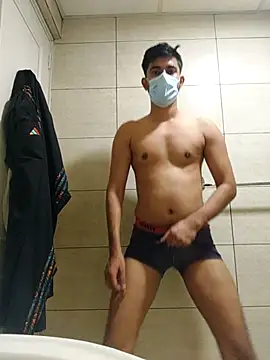 Snapshot of bigdickfuckuu chatting on 09-26-25, 02:40 bigdickfuckuu online show from 09-26-25, 02:40