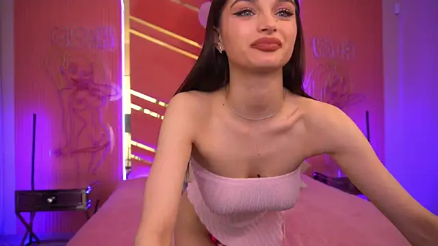 Snapshot of LittleeCutee chatting on 03-14-25, 02:53 LittleeCutee online show from 03-14-25, 02:53
