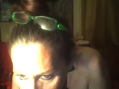 Snapshot of dominatrixredsonyja chatting on 03-23-25, 03:10 dominatrixredsonyja online show from 03-23-25, 03:10