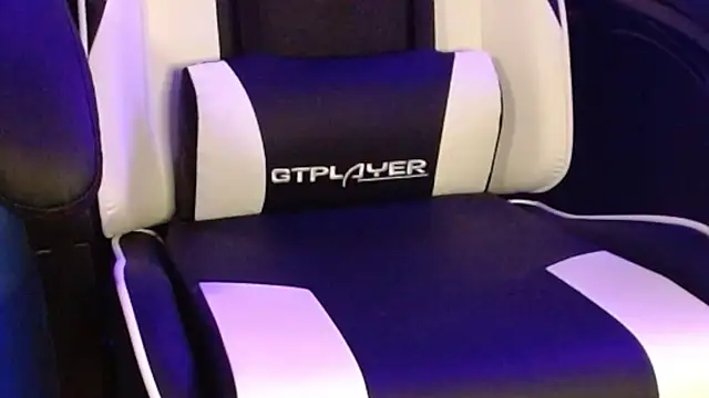 CrossyAayesha online show from 10-26-25, 03:45