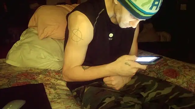 Snapshot of xxxTony999 chatting on 01-09-25, 12:19 xxxTony999 online show from 01-09-25, 12:19