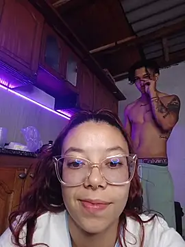 Snapshot of sophieandmarkls chatting on 02-09-26, 01:03 sophieandmarkls online show from 02-09-26, 01:03