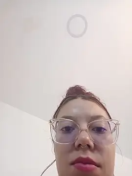 Snapshot of sophieandmarkls chatting on 01-18-26, 11:24 sophieandmarkls online show from 01-18-26, 11:24