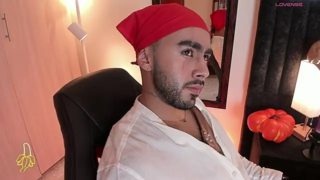 ItsMeEros online show from 10-23-25, 10:52