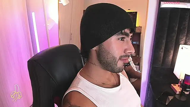 ItsMeEros online show from 06-18-26, 11:21