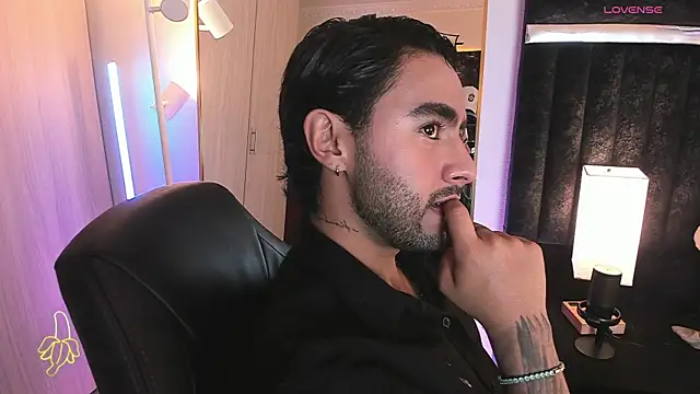 Snapshot of ItsMeEros chatting on 05-30-26, 10:37 ItsMeEros online show from 05-30-26, 10:37